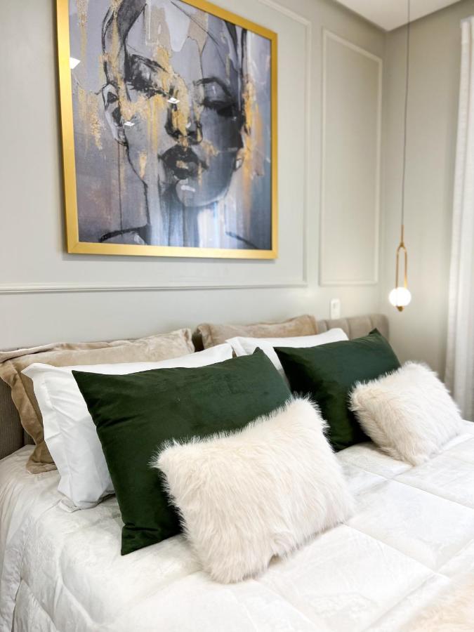 Apto Moderno Com Lareira, Piscina Aquecida E Infra Completo Em Apartment Gramado